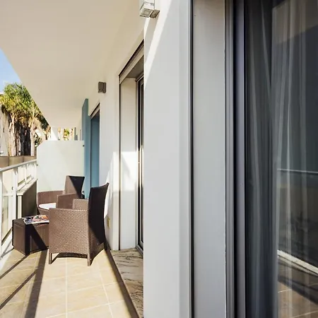 Clerigo - By Sch São Martinho do Porto