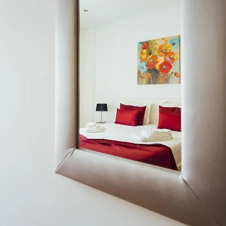 Clerigo - By Sch Apartman