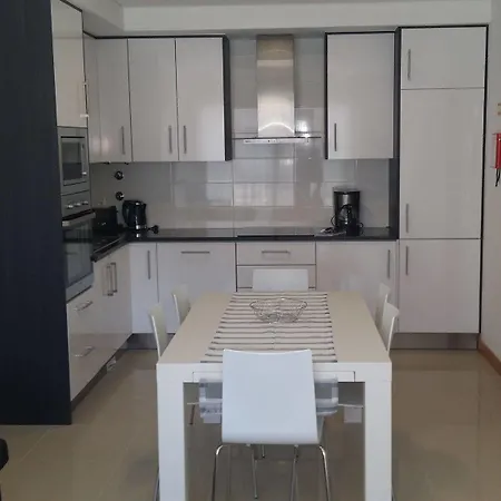 Clerigo - By Sch Apartman *